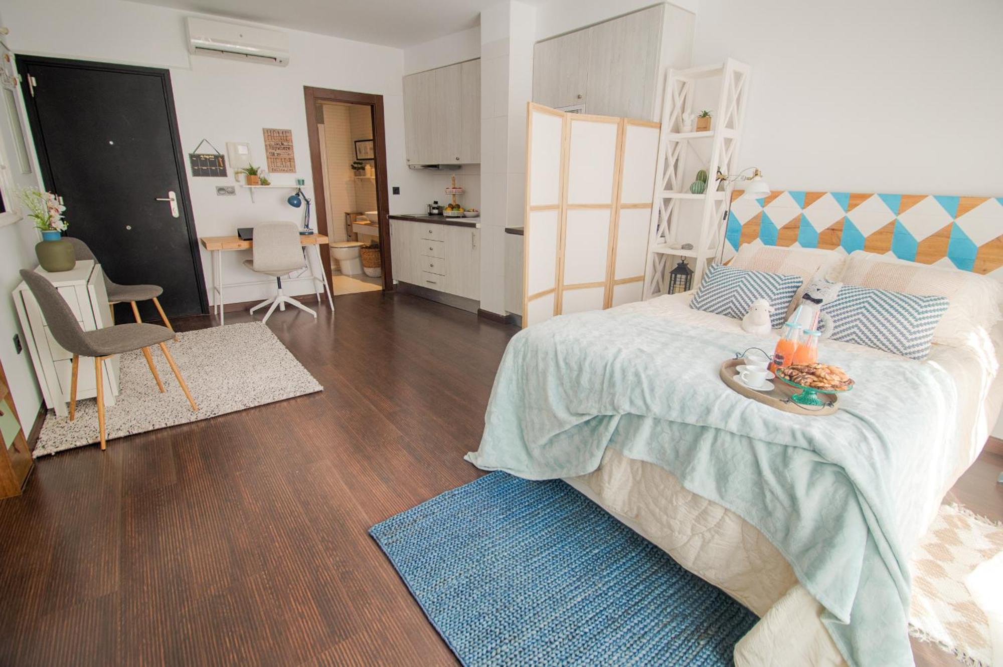 C80 - Rustic Chic Studio Downtown มาลากา ภายนอก รูปภาพ