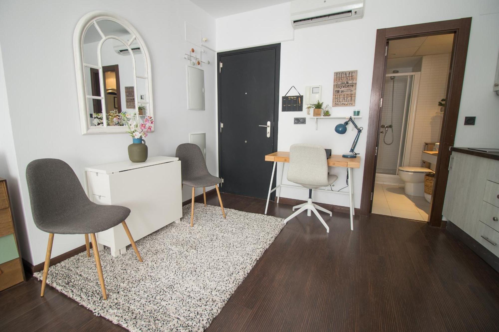 C80 - Rustic Chic Studio Downtown มาลากา ภายนอก รูปภาพ