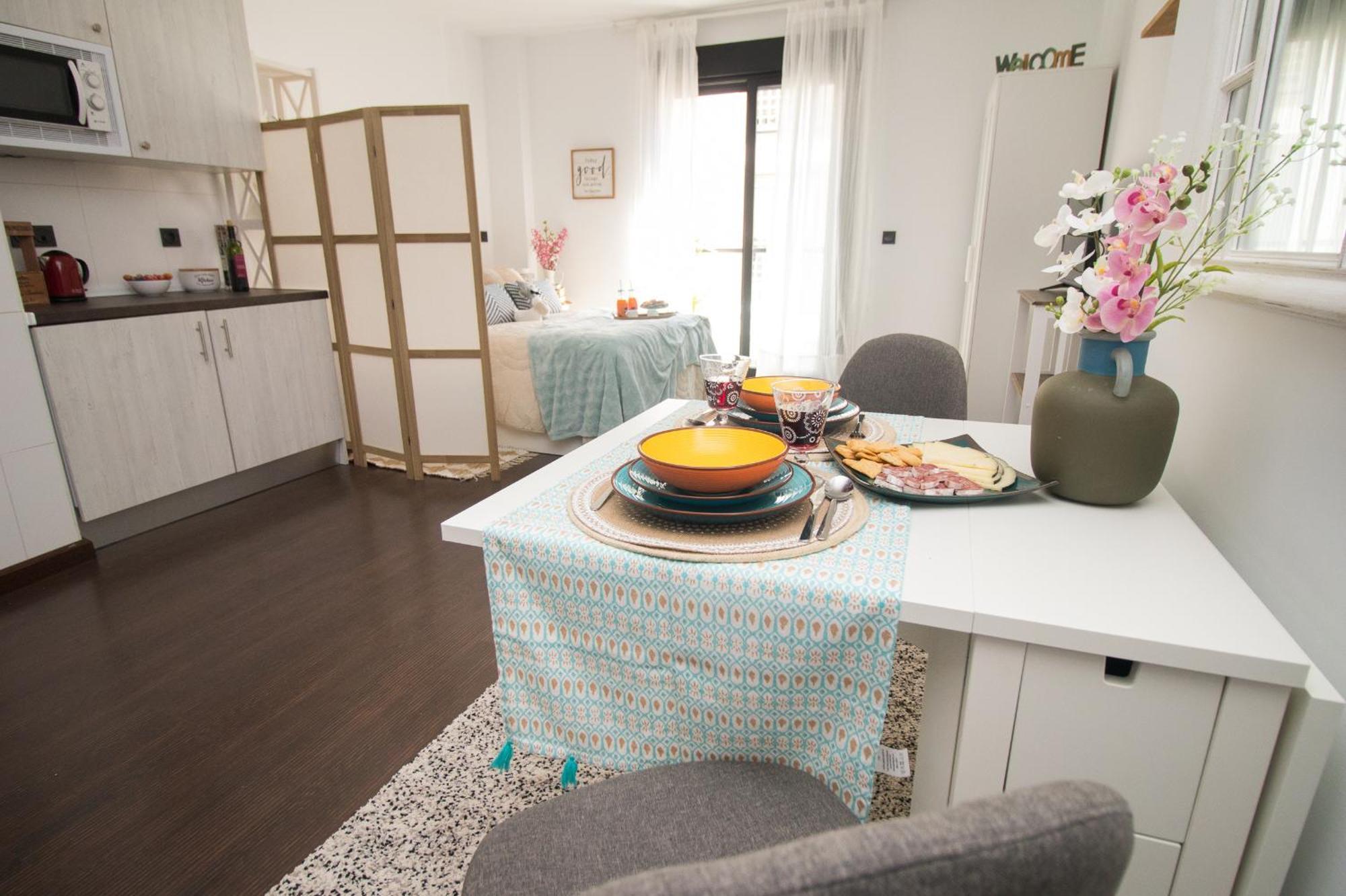 C80 - Rustic Chic Studio Downtown มาลากา ภายนอก รูปภาพ